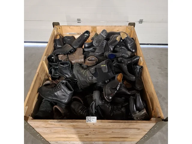 Partij schoenen in diverse soorten en maten, meindl / lowa / haix - afbeelding 2 van  5