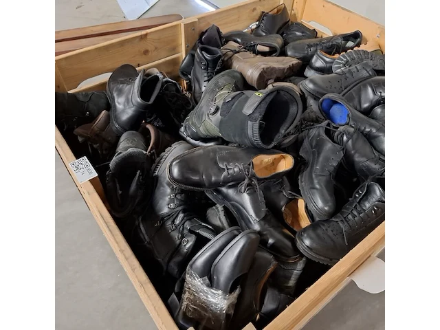 Partij schoenen in diverse soorten en maten, meindl / lowa / haix - afbeelding 3 van  5