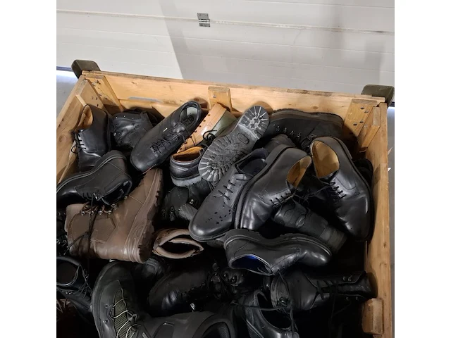 Partij schoenen in diverse soorten en maten, meindl / lowa / haix - afbeelding 5 van  5