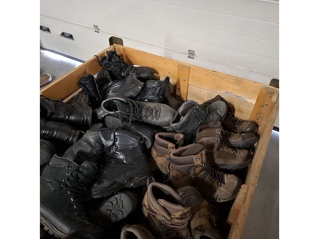 Partij schoenen in diverse soorten en maten, meindl / lowa / haix - afbeelding 5 van  5