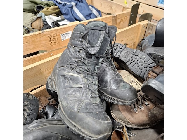Partij schoenen , o.a. meindl, haix, loa - afbeelding 6 van  7