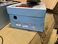 Partij schoenen - afbeelding 3 van  12