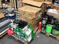 Partij schoenen - afbeelding 1 van  12