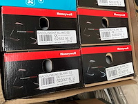 Partij schoenen - afbeelding 9 van  10