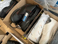 Partij schoenen - afbeelding 4 van  7