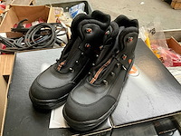 Partij schoenen - afbeelding 3 van  4