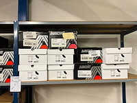 Partij schoenen - afbeelding 4 van  12