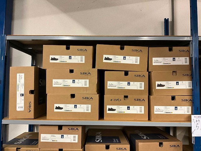 Partij schoenen - afbeelding 5 van  12