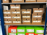 Partij schoenen - afbeelding 6 van  12