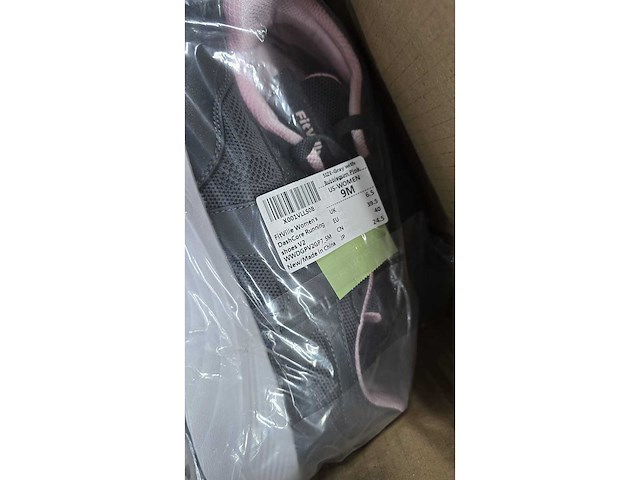 Partij schoenen - afbeelding 3 van  8