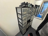 Partij schoenen - afbeelding 3 van  5