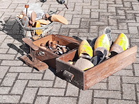 Partij schoenmaker gereedschap - afbeelding 1 van  7
