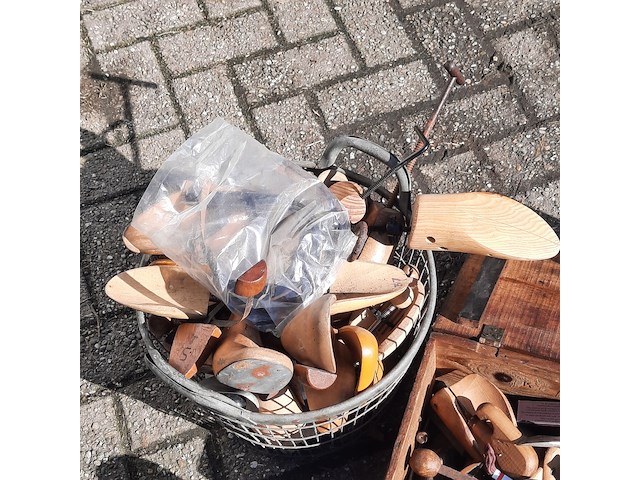 Partij schoenmaker gereedschap - afbeelding 7 van  7