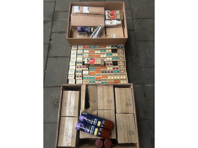 Partij schoenpoets, schoencrème, schoensmeer - afbeelding 7 van  7