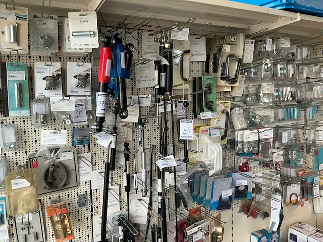 Partij schokbrekers, gasveren en oploopremdempers (30x) - afbeelding 1 van  14