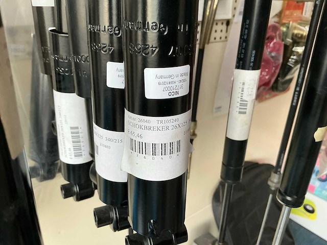 Partij schokbrekers, gasveren en oploopremdempers (30x) - afbeelding 14 van  14