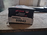 Partij schokbrekers voor usa voertuigen - afbeelding 17 van  20