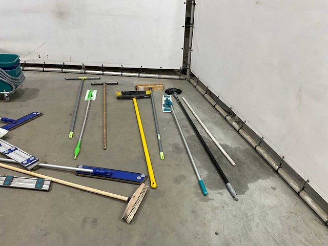 Partij schoonmaak artikelen - afbeelding 4 van  6