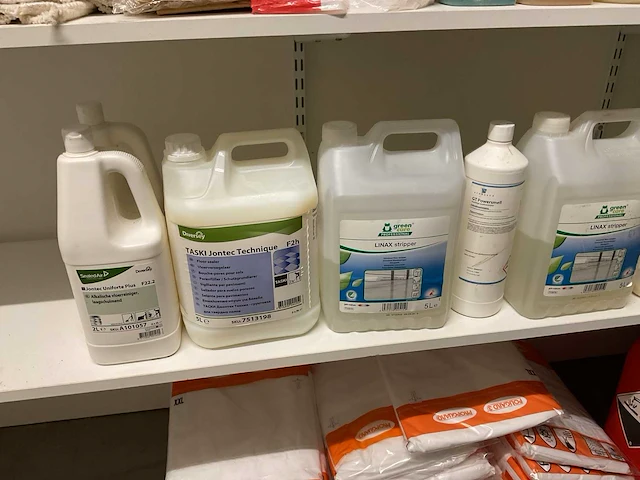 Partij schoonmaak artikelen - afbeelding 26 van  27