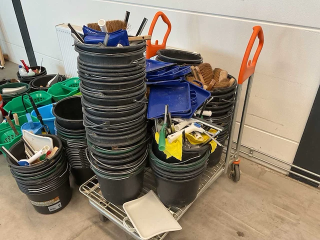 Partij schoonmaak artikelen - afbeelding 7 van  7