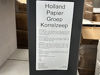 Partij schoonmaakartikelen w.o. korrelzeep en hand cleaner - afbeelding 2 van  7