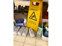 Partij schoonmaakartikelen - afbeelding 4 van  6