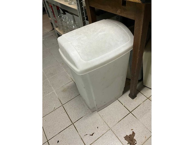 Partij schoonmaakartikelen - afbeelding 3 van  7