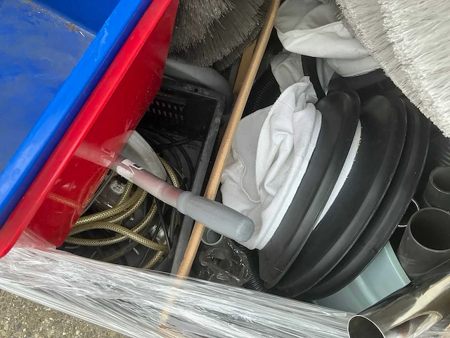 Partij schoonmaakartikelen - afbeelding 7 van  8