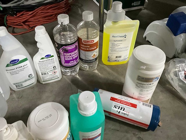 Partij schoonmaakartikelen - afbeelding 5 van  6
