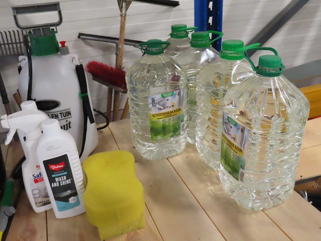 Partij schoonmaakgerei en middelen - afbeelding 6 van  6
