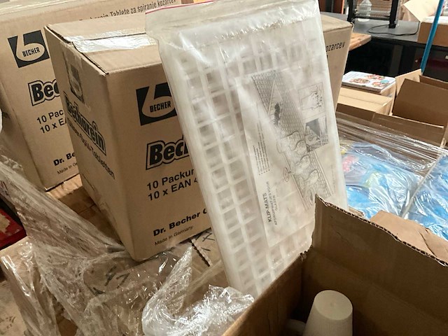 Partij schoonmaakmiddel - afbeelding 3 van  15