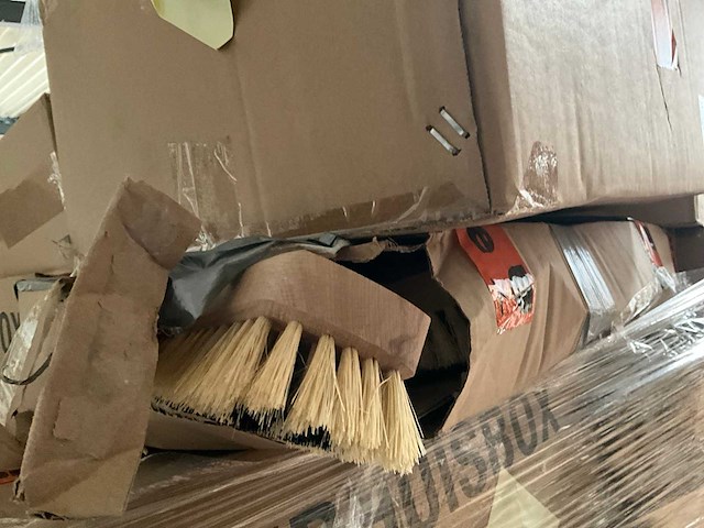 Partij schoonmaakmiddel - afbeelding 21 van  25