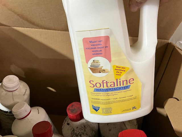 Partij schoonmaakmiddel - afbeelding 9 van  11