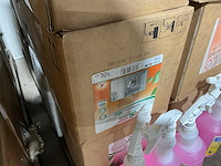 Partij schoonmaakmiddel - afbeelding 7 van  11