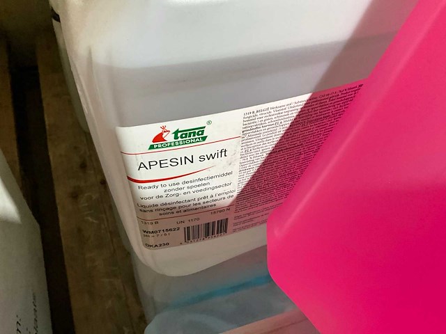 Partij schoonmaakmiddel - afbeelding 3 van  7