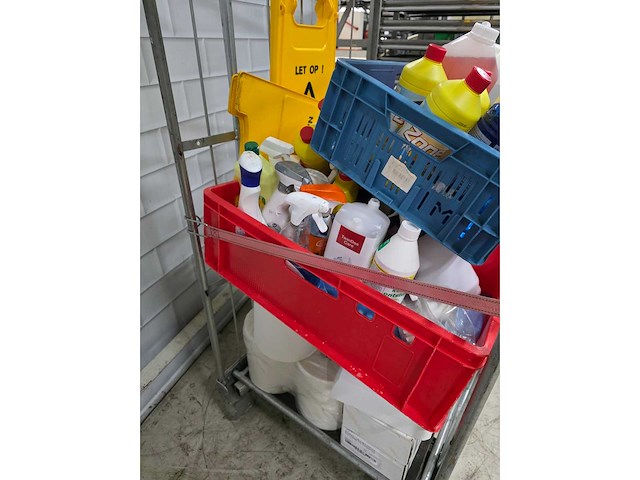 Partij schoonmaakmiddel - afbeelding 5 van  7