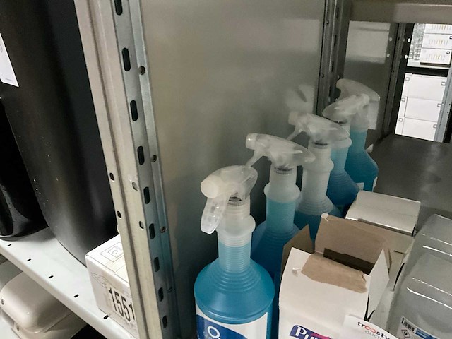 Partij schoonmaakmiddel - afbeelding 8 van  14