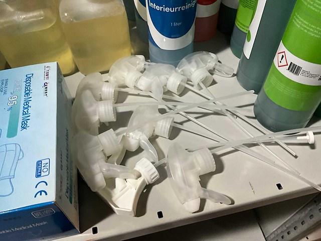 Partij schoonmaakmiddel - afbeelding 14 van  14