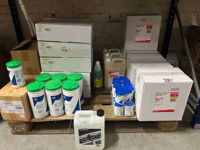 Partij schoonmaakmiddelen, hygiëneproducten en reinigingschemicaliën w.o. paltix, unox, jantex - afbeelding 1 van  8