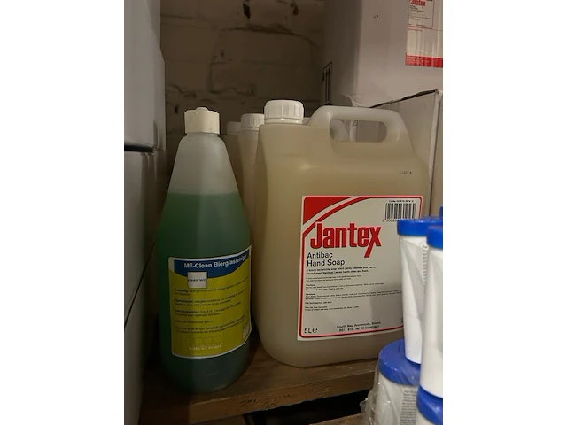 Partij schoonmaakmiddelen, hygiëneproducten en reinigingschemicaliën w.o. paltix, unox, jantex - afbeelding 6 van  8
