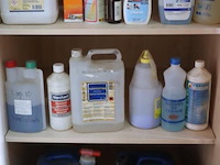 Partij schoonmaakmiddelen o.a. hg vuilafstotende polish voor kunststof, wasbenzine & ammoniak - afbeelding 5 van  5