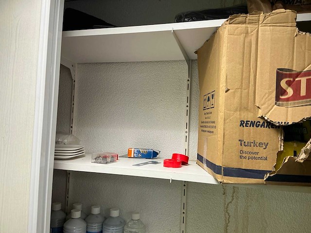 Partij schoonmaakmiddelen - afbeelding 3 van  10