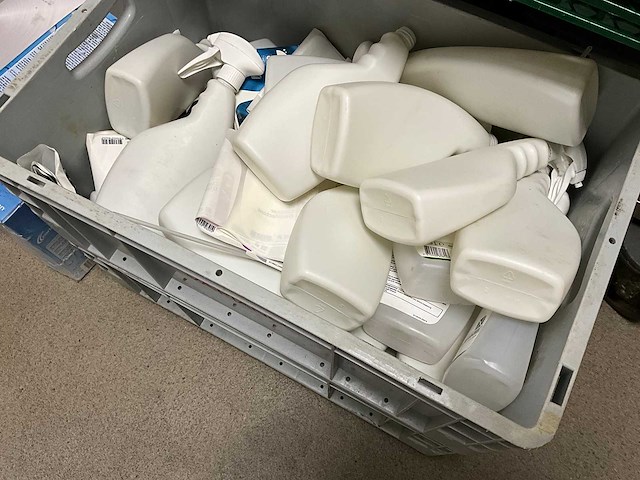 Partij schoonmaakmiddelen - afbeelding 4 van  4