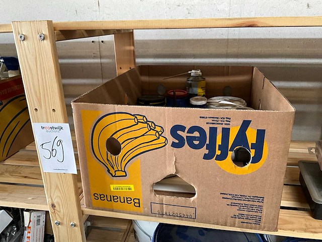 Partij schoonmaakmiddelen - afbeelding 1 van  3