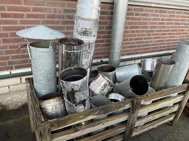 Partij schoorsteenpijp en bochten - afbeelding 3 van  6