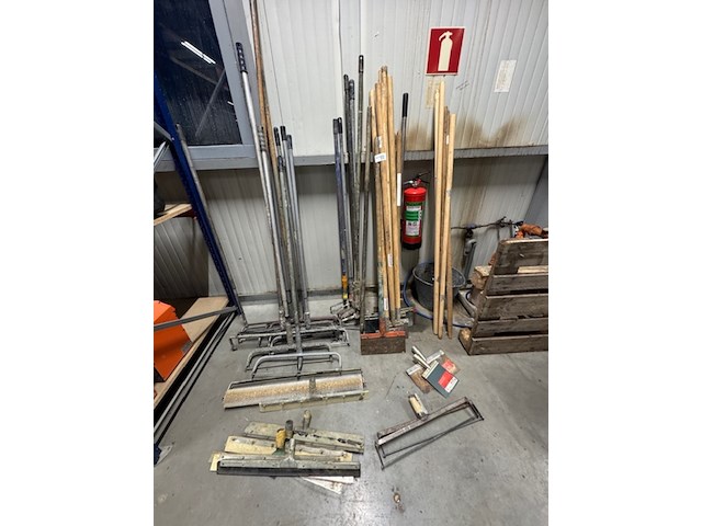 Partij schrapers en rollers - afbeelding 1 van  6