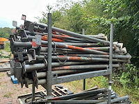 Partij schroefstempels in 2 stapelbokken - afbeelding 7 van  8