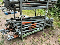 Partij schroefstempels in 2 stapelbokken - afbeelding 8 van  8