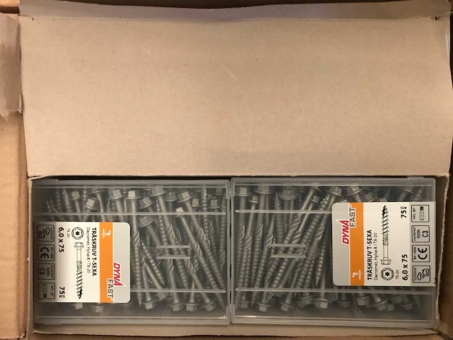 Partij schroeven en bouten - afbeelding 8 van  12