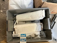 Partij schroeven en hang-en sluitwerk - afbeelding 7 van  10